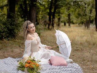 SaraStanly naked adult